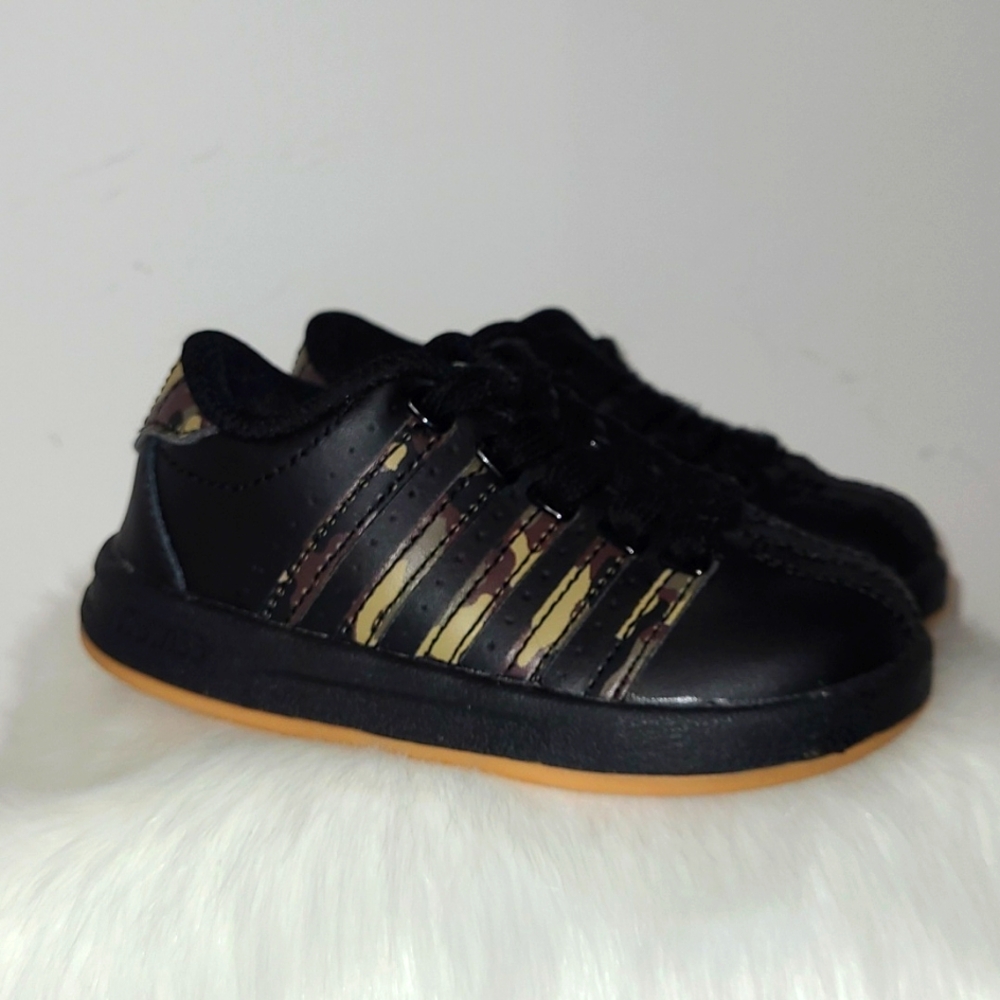 K-Swiss Black and Green Camo Low Top Sneakers US Size 5 Baby Toddler EUC